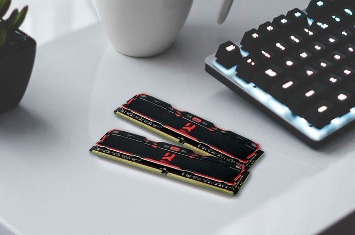 Модуль пам`ятi DDR4 2x16GB/3200 Goodram Iridium X Black (IR-X3200D464L16A/32GDC) IR-X3200D464L16A/32GDC фото