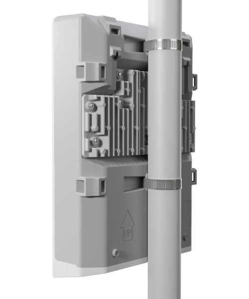 Комутатор MikroTik netFiber 9 (CRS310-1G-5S-4S+OUT) CRS310-1G-5S-4S+OUT фото