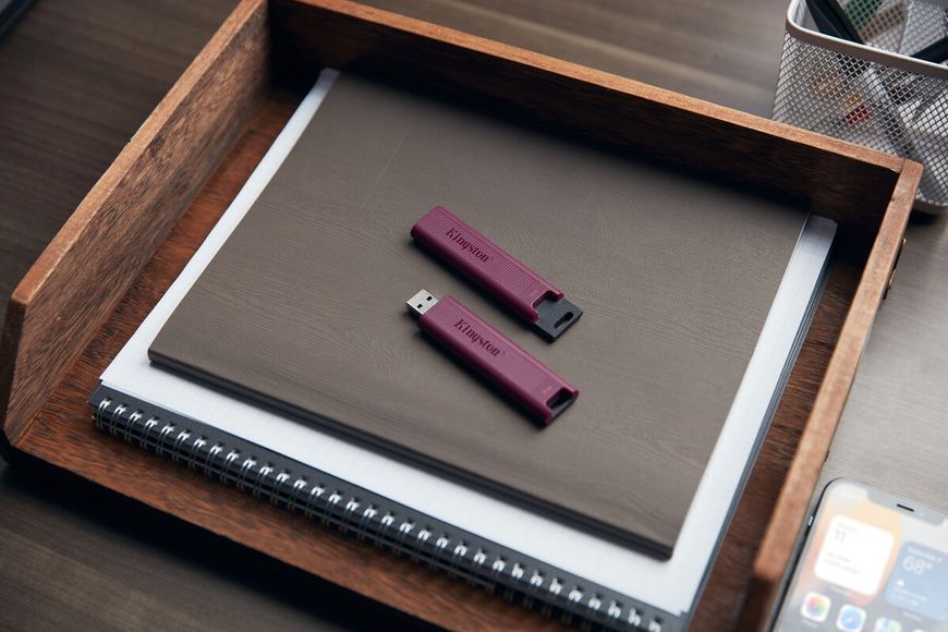 Флеш-накопичувач USB3.2 1TB Kingston DataTraveler Max Red (DTMAXA/1TB) DTMAXA/1TB фото