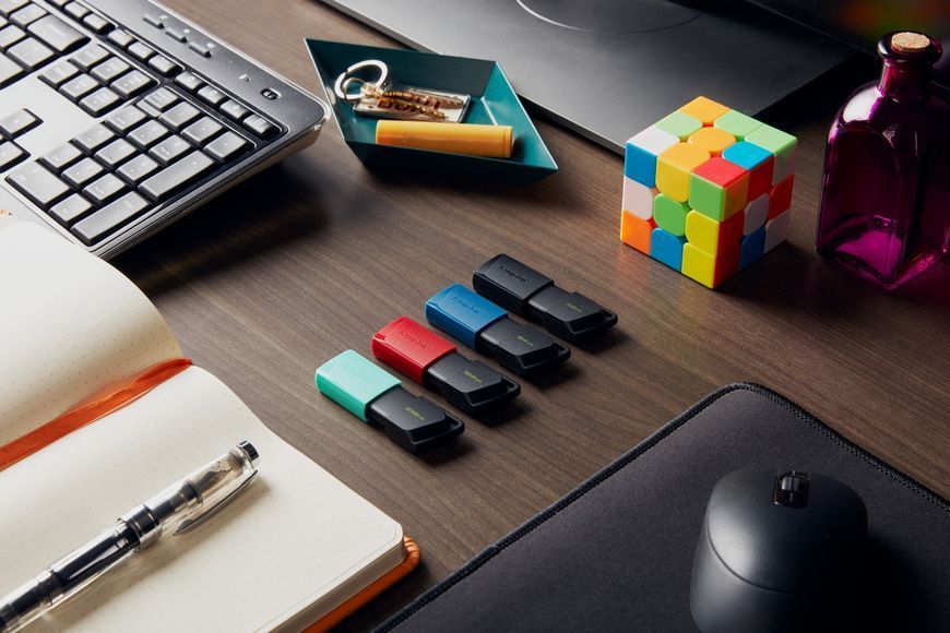 Флеш-накопичувач USB3.2 128GB Kingston DataTraveler Exodia M Black/Red (DTXM/128GB) DTXM/128GB фото