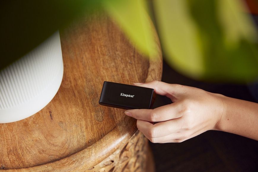 Накопичувач зовнішній SSD Portable USB 1.0ТB Kingston SXS1000 Black (SXS1000/1000G) SXS1000/1000G фото